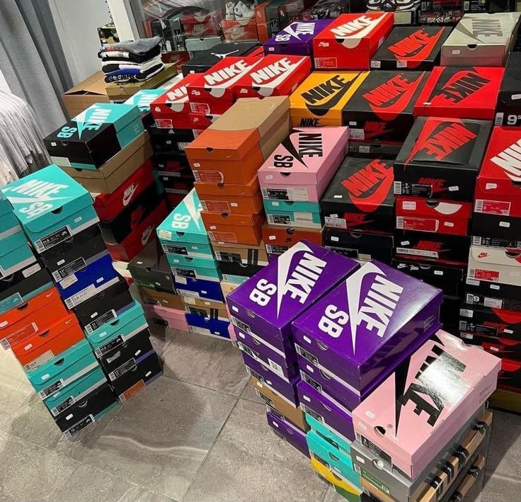 NIKE AIRFORCE
