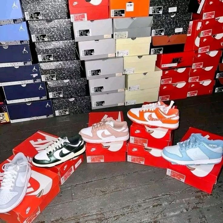 NIKE AIRFORCE