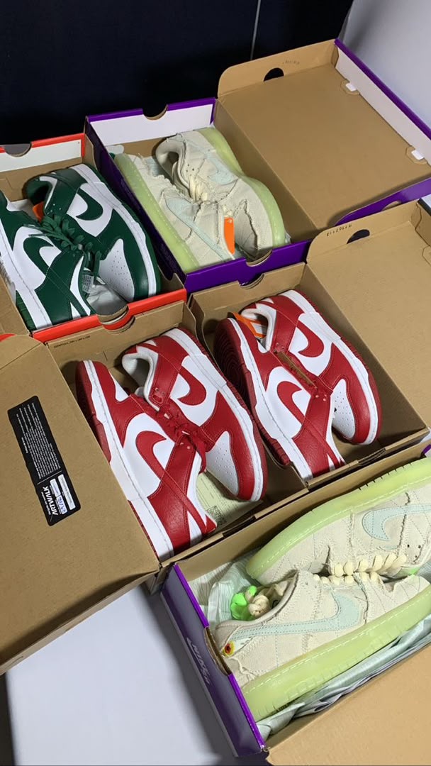 NIKE AIRFORCE