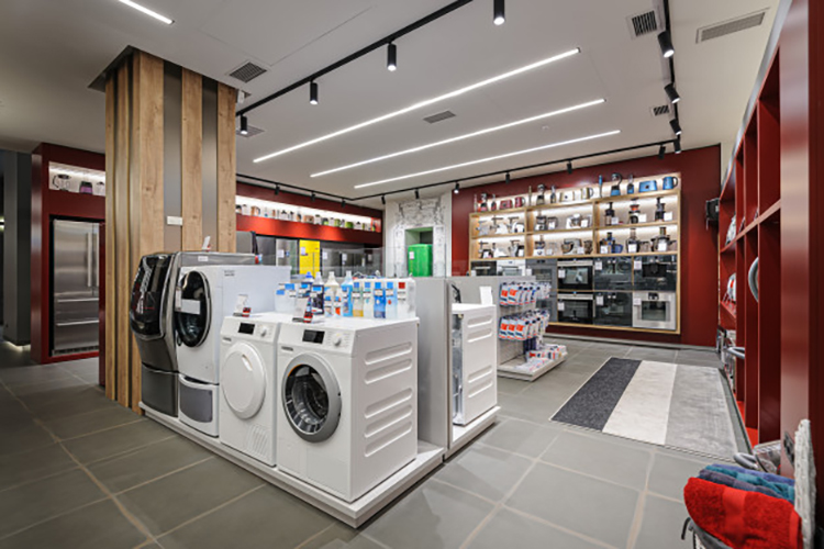 You Can See the Electronic Products in the Showroom